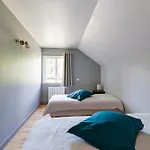 Casa de Férias L'oree Du Bois - Avec Jardin *